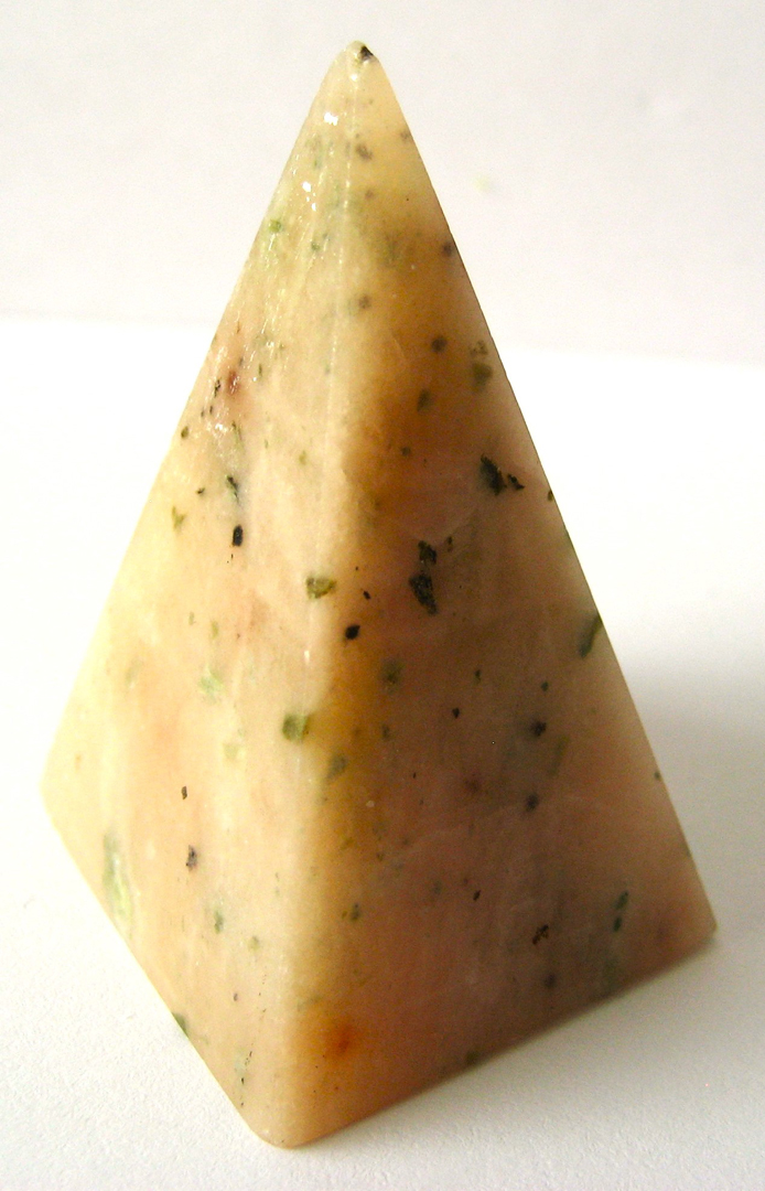Pyramidi